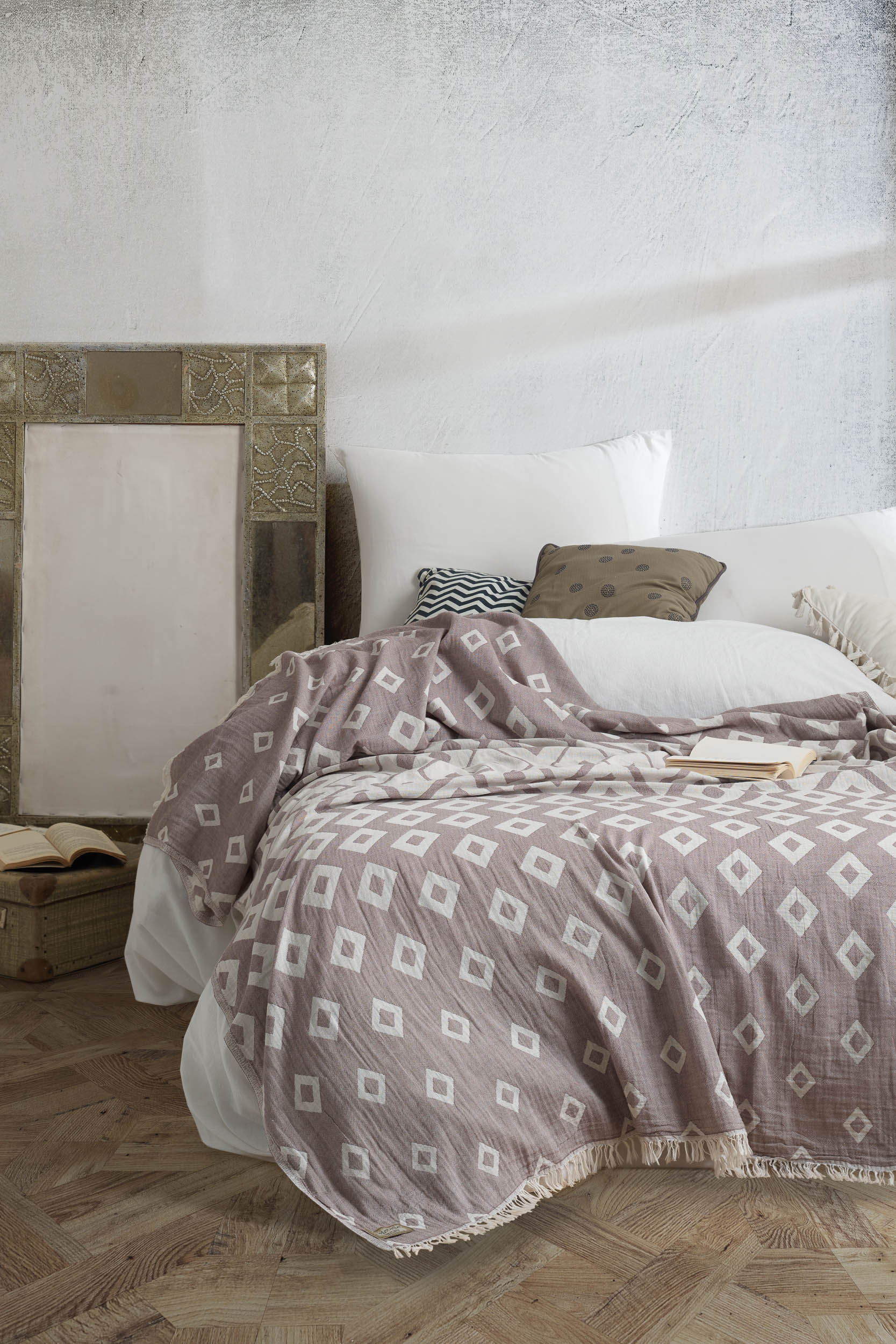 Shore Cotton Bed Blanket Beige Begonville - Main Image