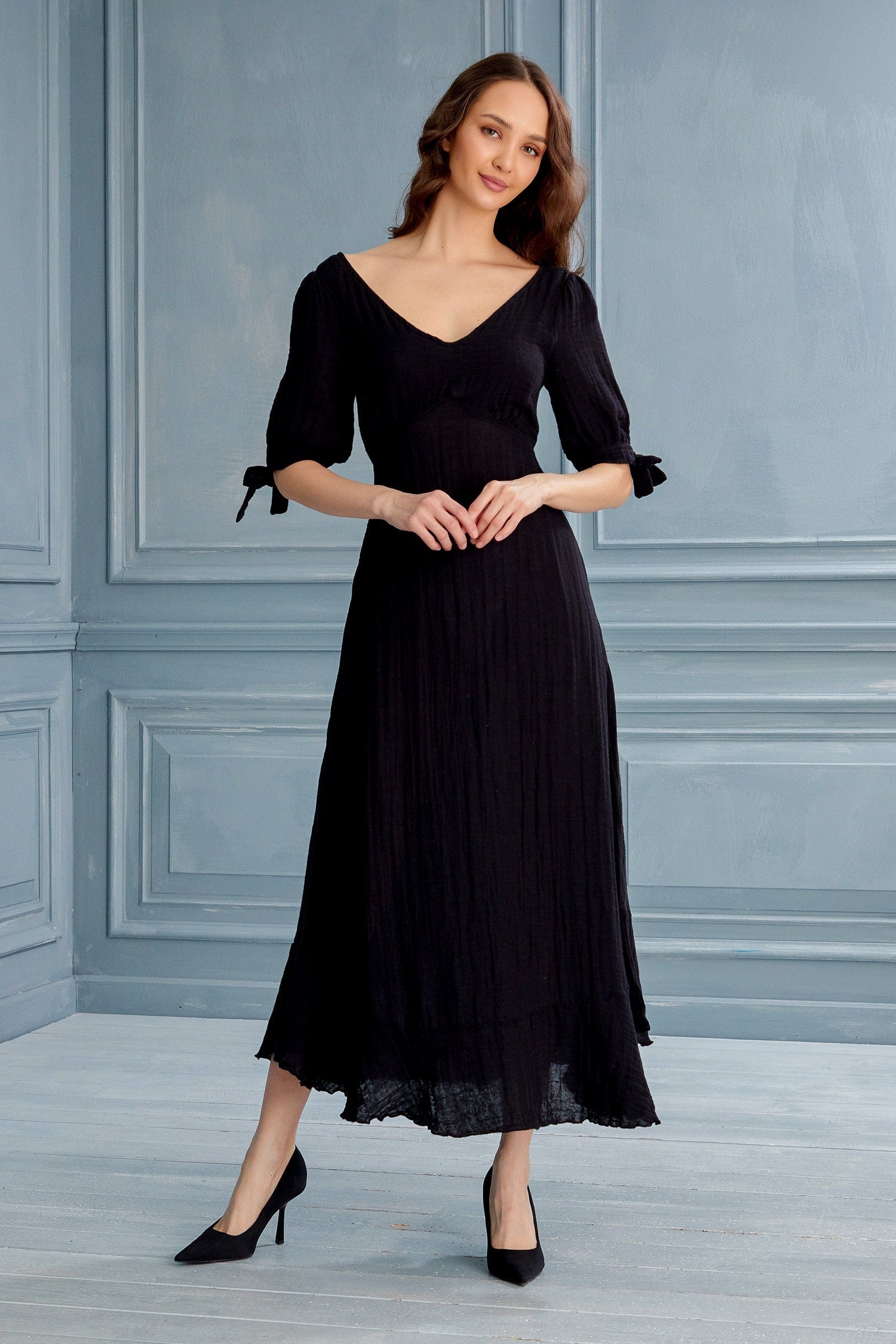 Melody Open Backed Midi Dress - Black | Begonville Melody Open Backed Midi Dress - Black | Begonville