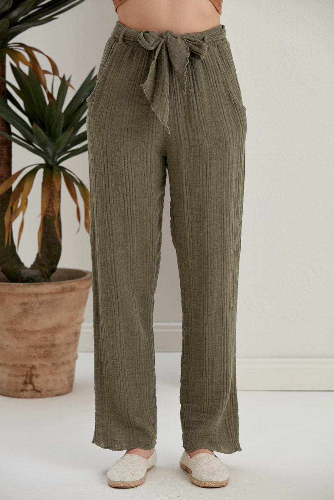 Begonville Fia Belted Gauze Cotton Loose Pants - Olive