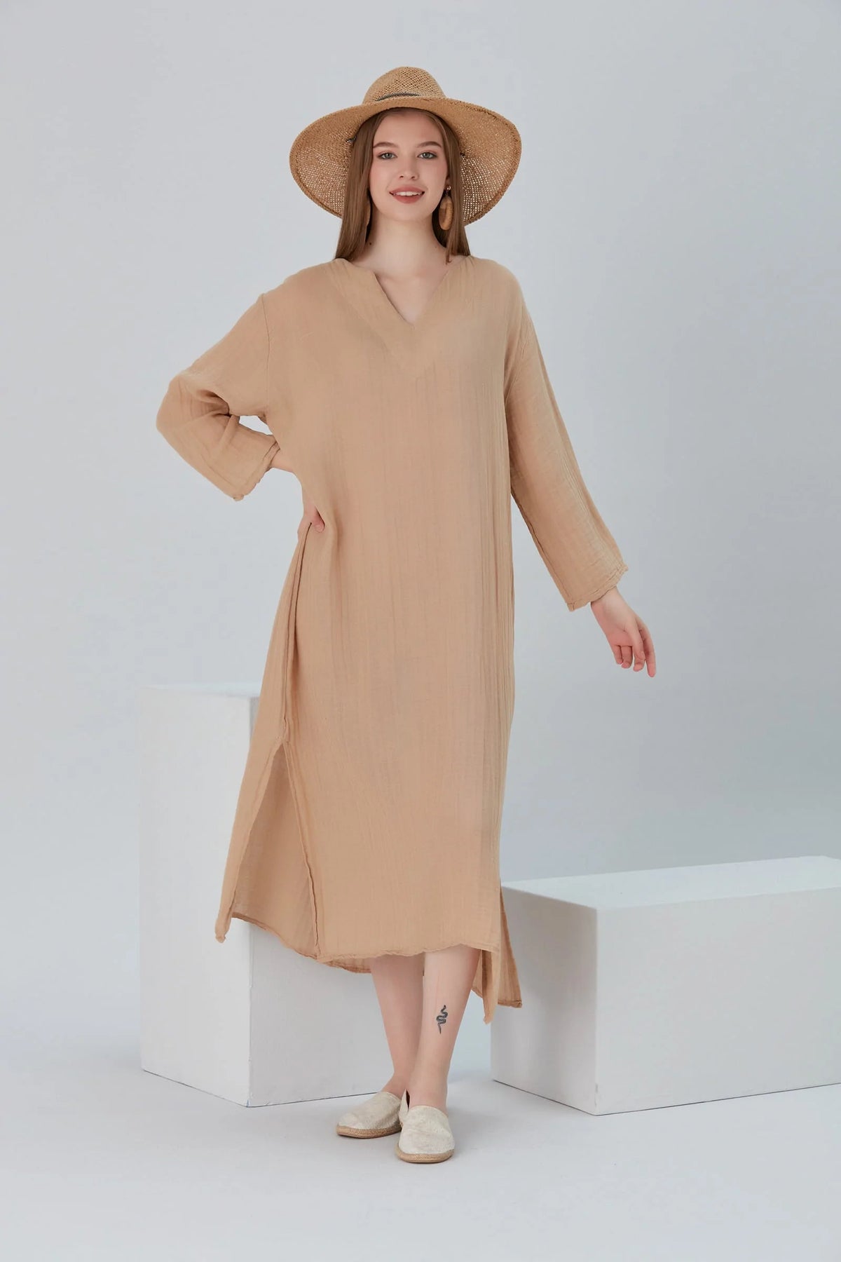 beige v neck dress fit Essentials V-Neck Comfort Cotton Maxi Size:size 11 This dress features the womens-linen Ted Baker Black Floral