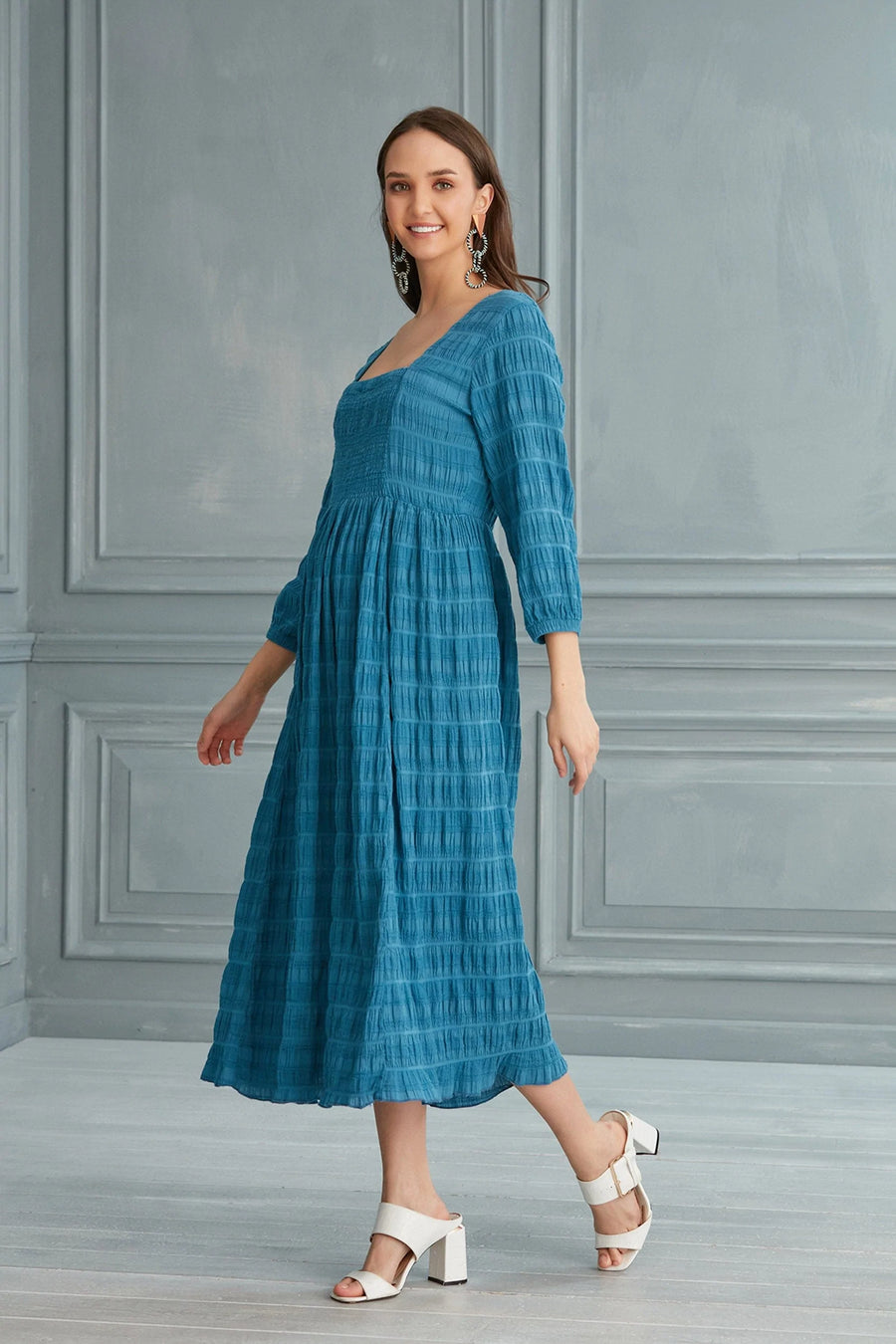 Begonville Midi Dress Suki Square Neck Midi Dress - Blue