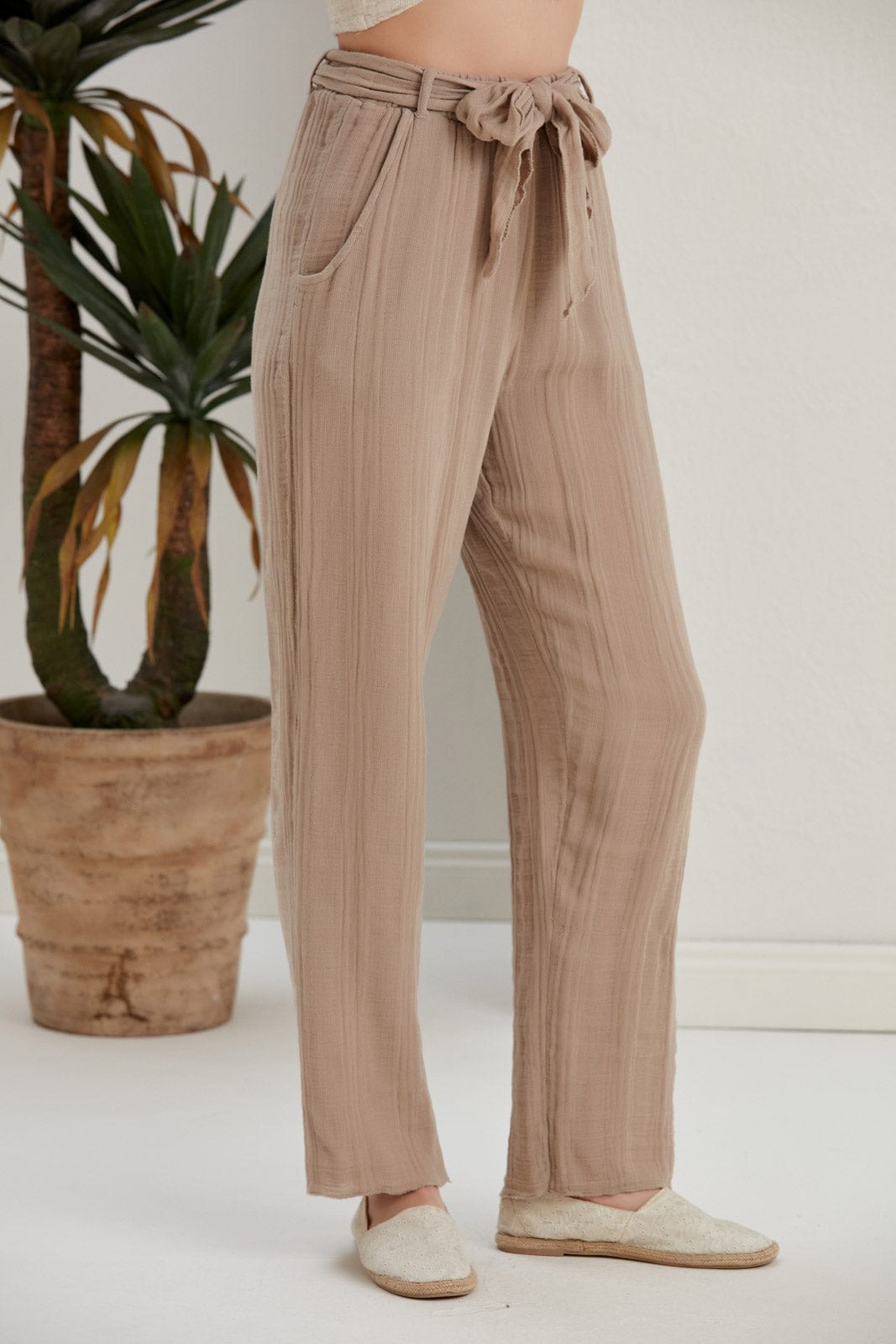 Begonville Fia Belted Gauze Cotton Loose Pants - Beige