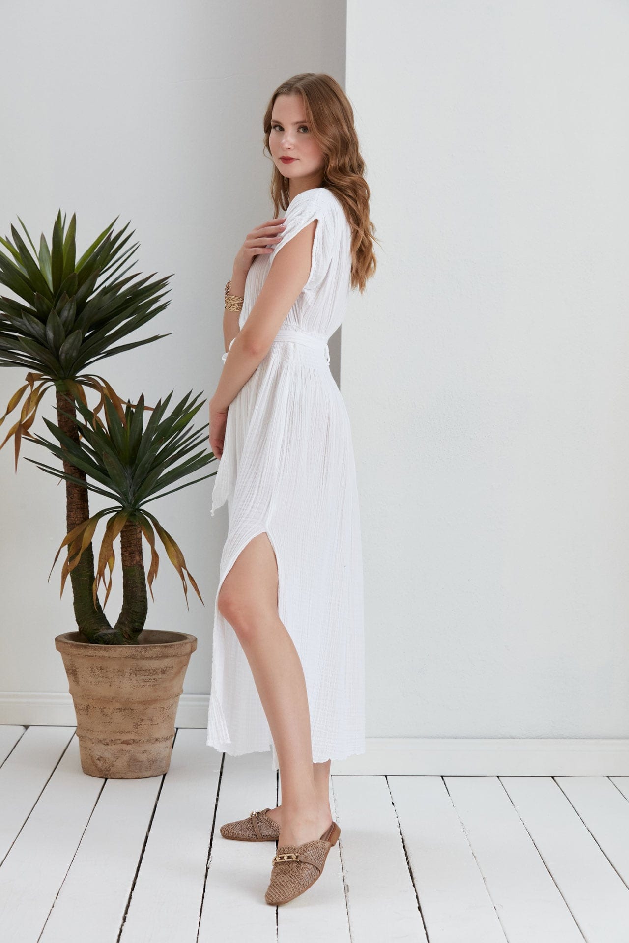 oversize white midi dress JAYLEY White Anglias Style Tunic Midi Dress with Oversized Collar